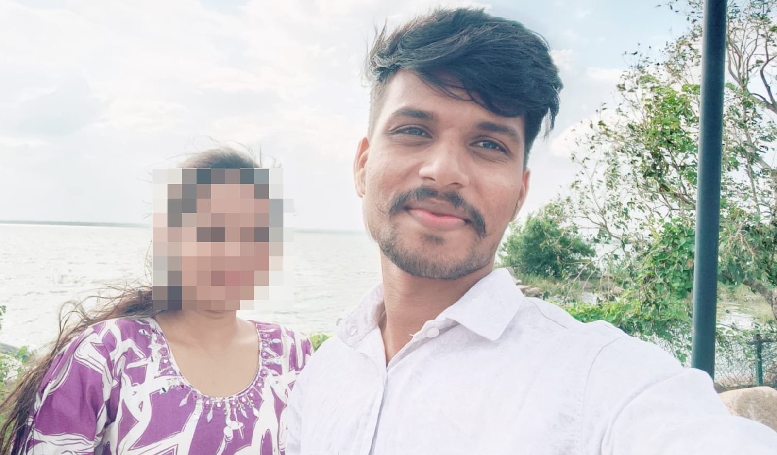 ఏడు నెలల గర్భంతో ఇంటిముందు పోరాటం.. ‘పెళ్లి పేరుతో మోసం’ అంటూ అరుణ ధర్నా