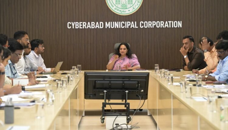 దోమలు, చెత్తపై యుద్ధం చేయండి!.. అధికారులకు CMC కమిషనర్ శ్రీజన అల్టిమేటం