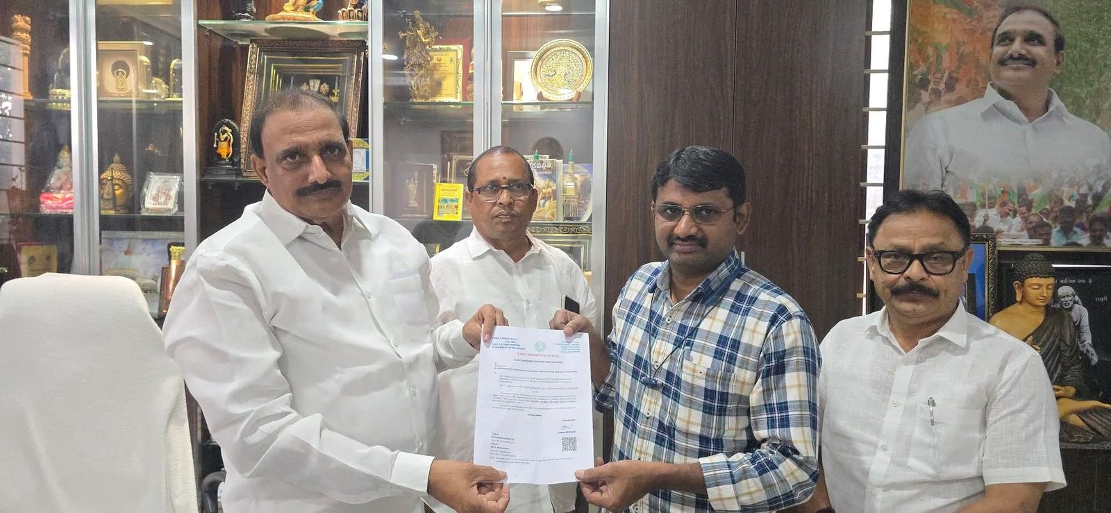ఆపదలో అండగా రూ.4 లక్షల సీఎంఆర్‌ఎఫ్‌.. జయలక్ష్మి కుటుంబానికి వైద్య భరోసా!